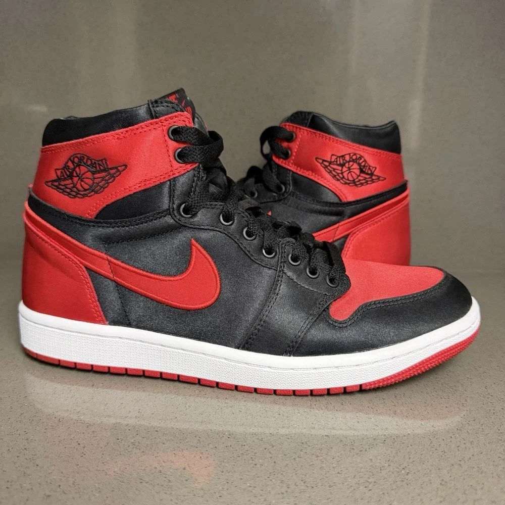 Nike Air Jordan 1 Retro High OG Satin Bred 2023 FD4810-061 Women's Size 9